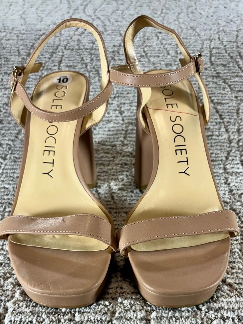 NEW Sole Society Women’s Size 10 Beige Block Heel Sandals